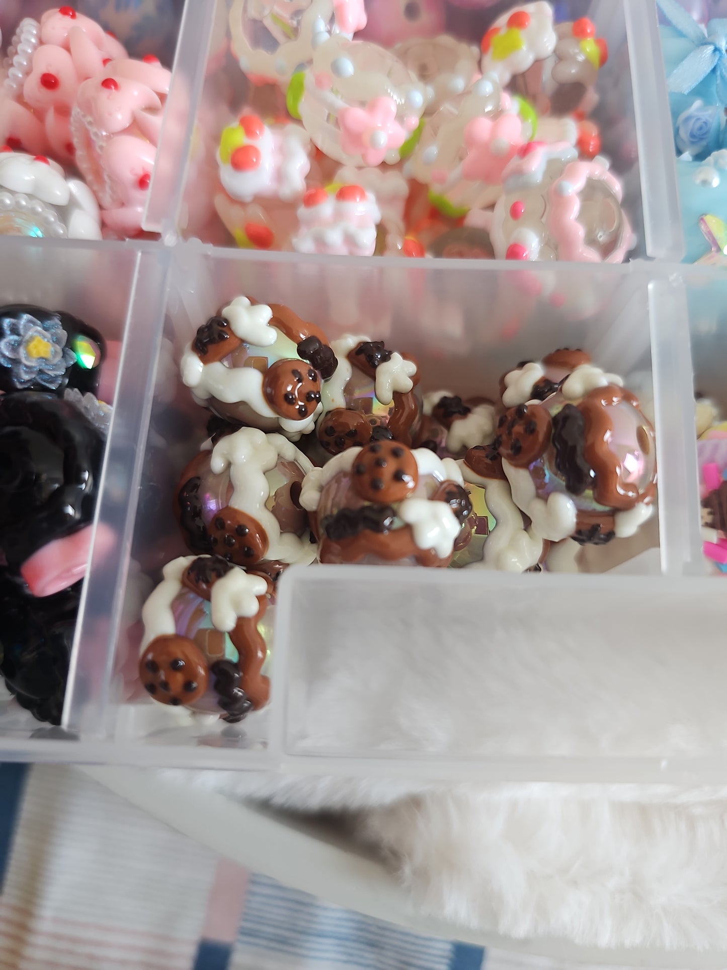 16mm Handpainted Acrylic Beads