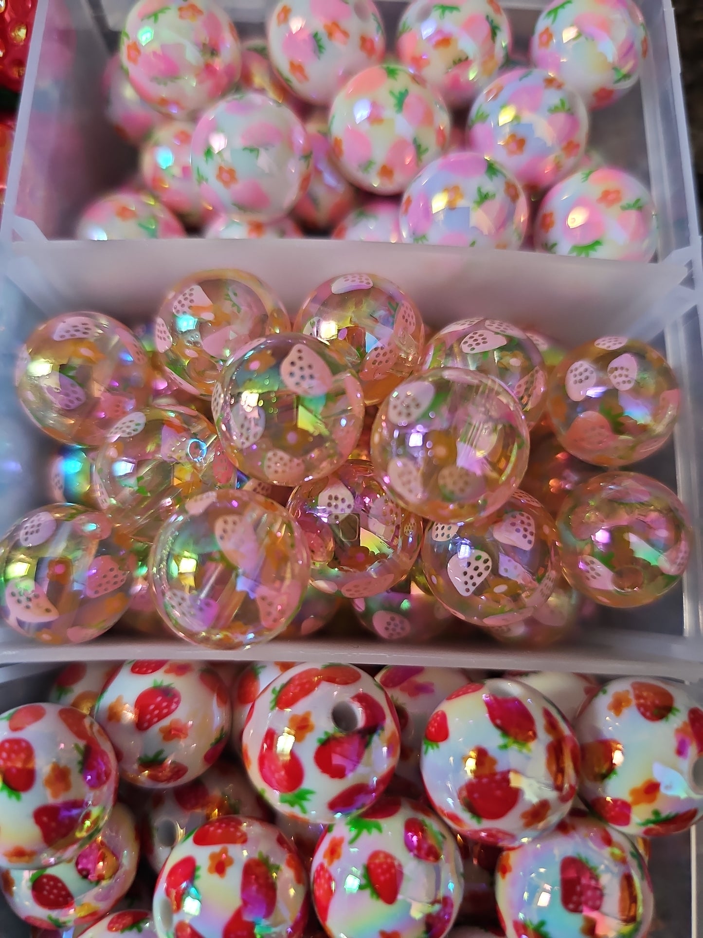 16mm Acrylic Beads