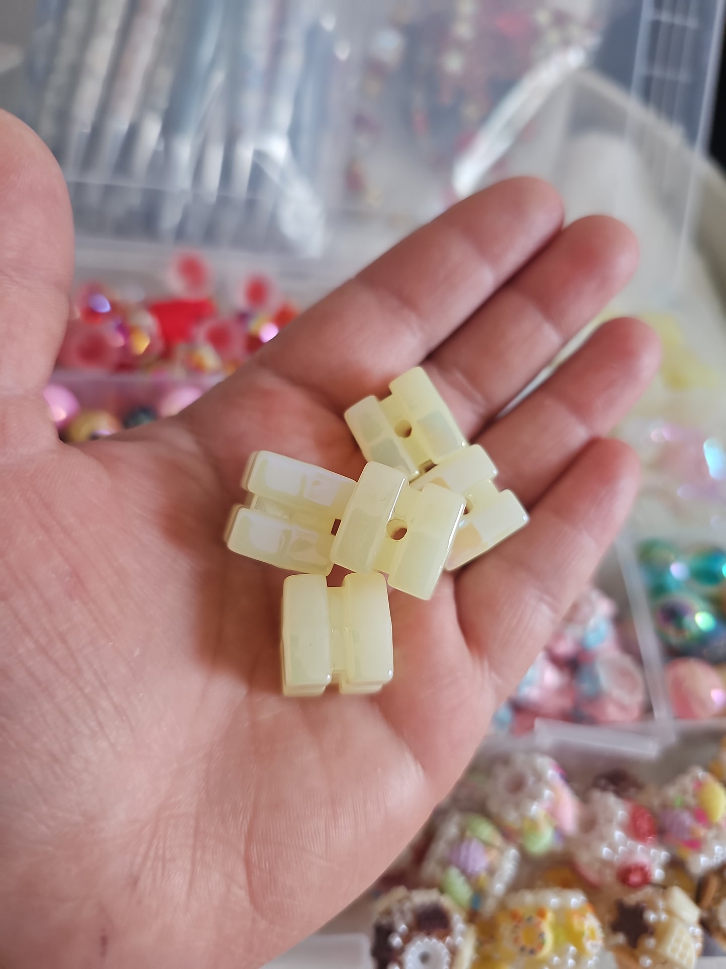 16mm Acrylic Beads
