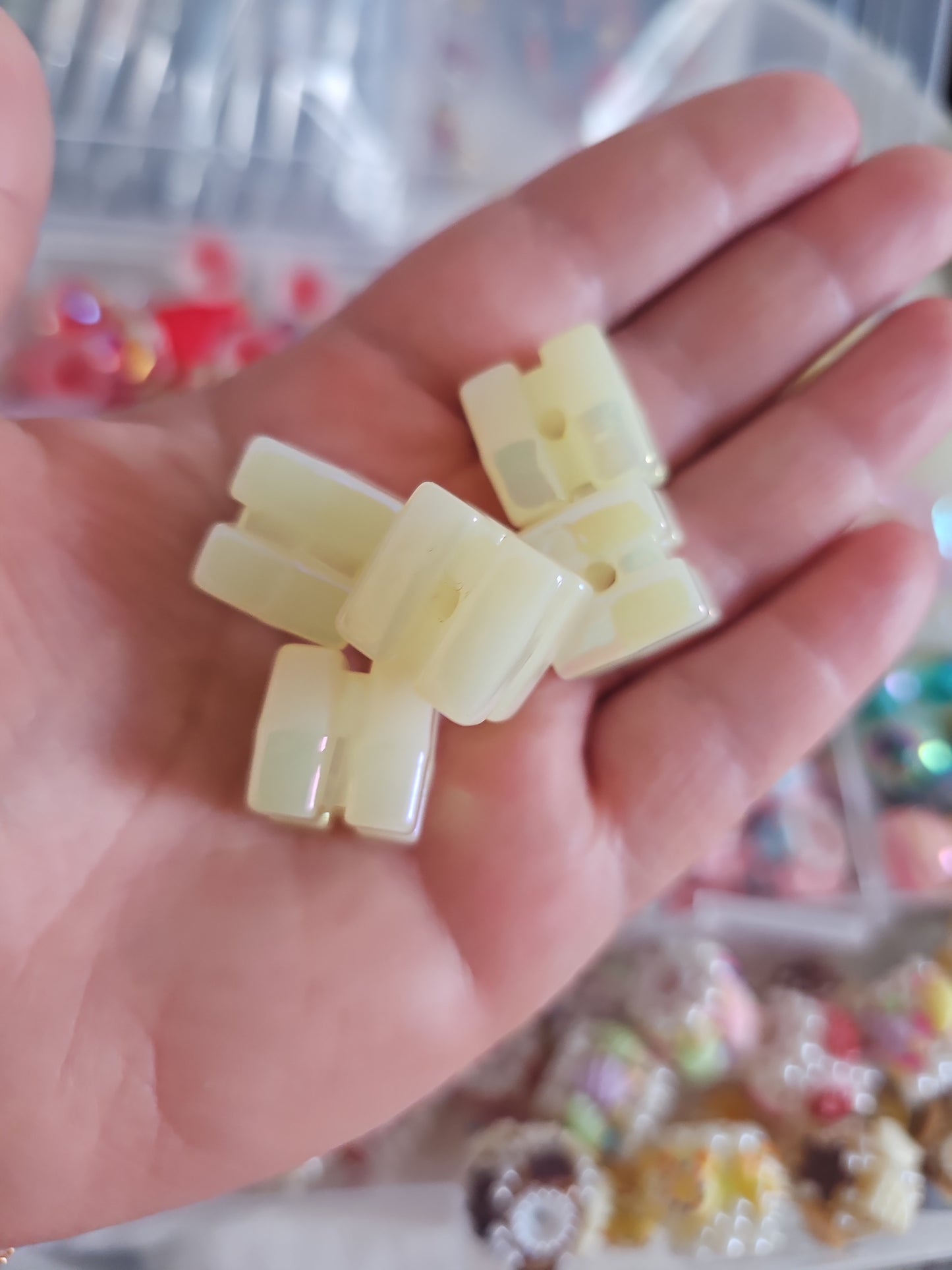 16mm Acrylic Beads