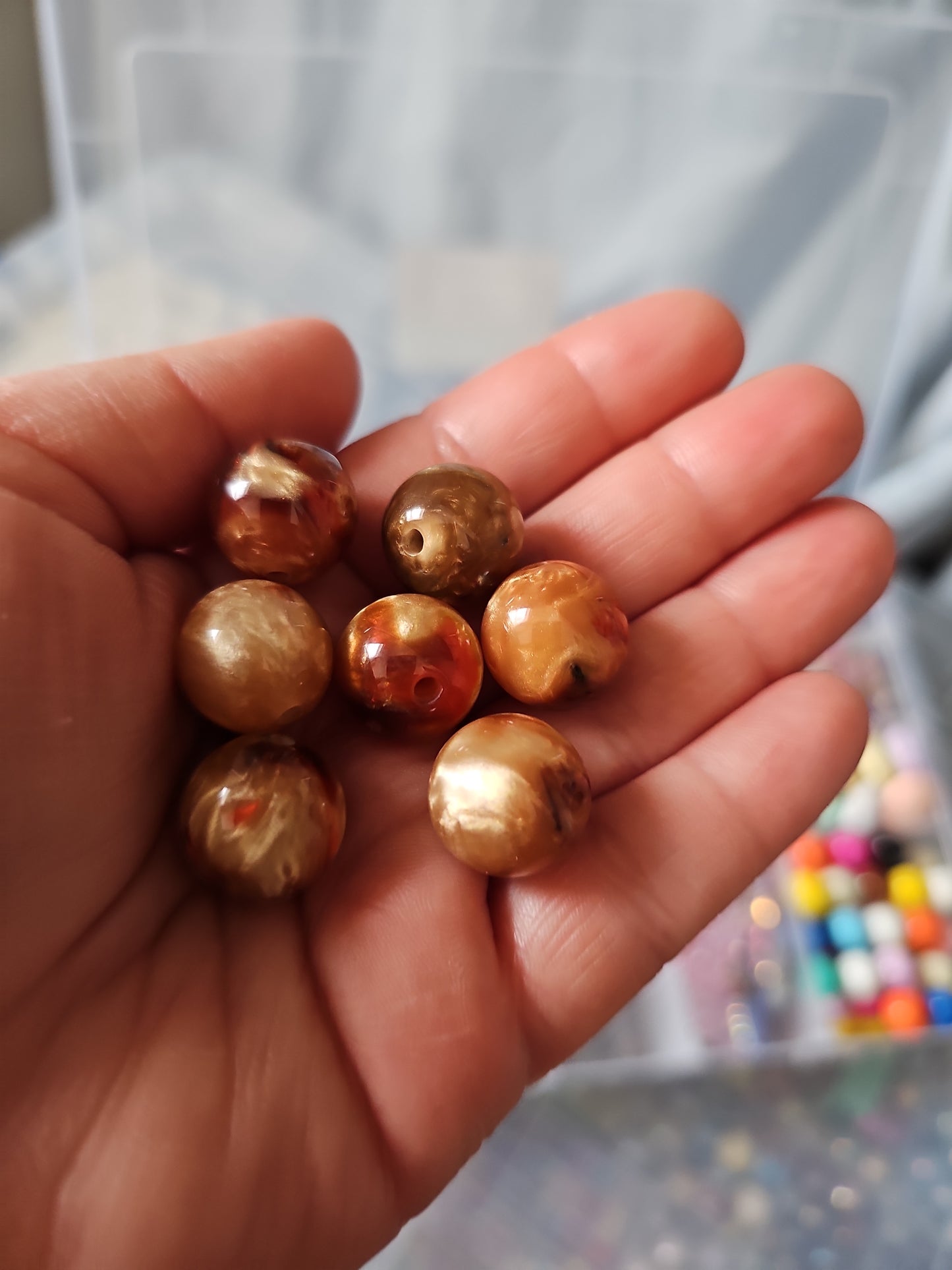 16mm Acrylic Beads