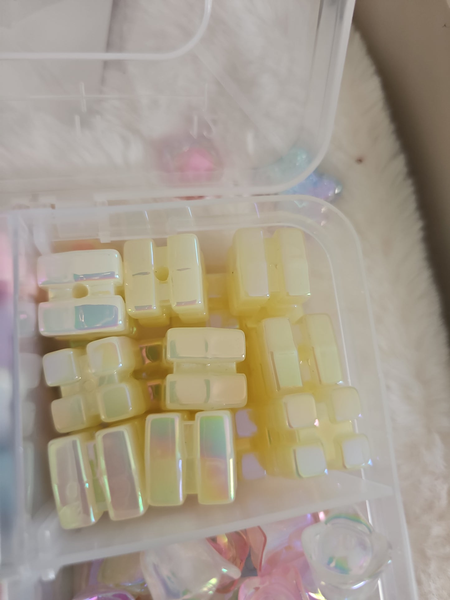 16mm Acrylic Beads