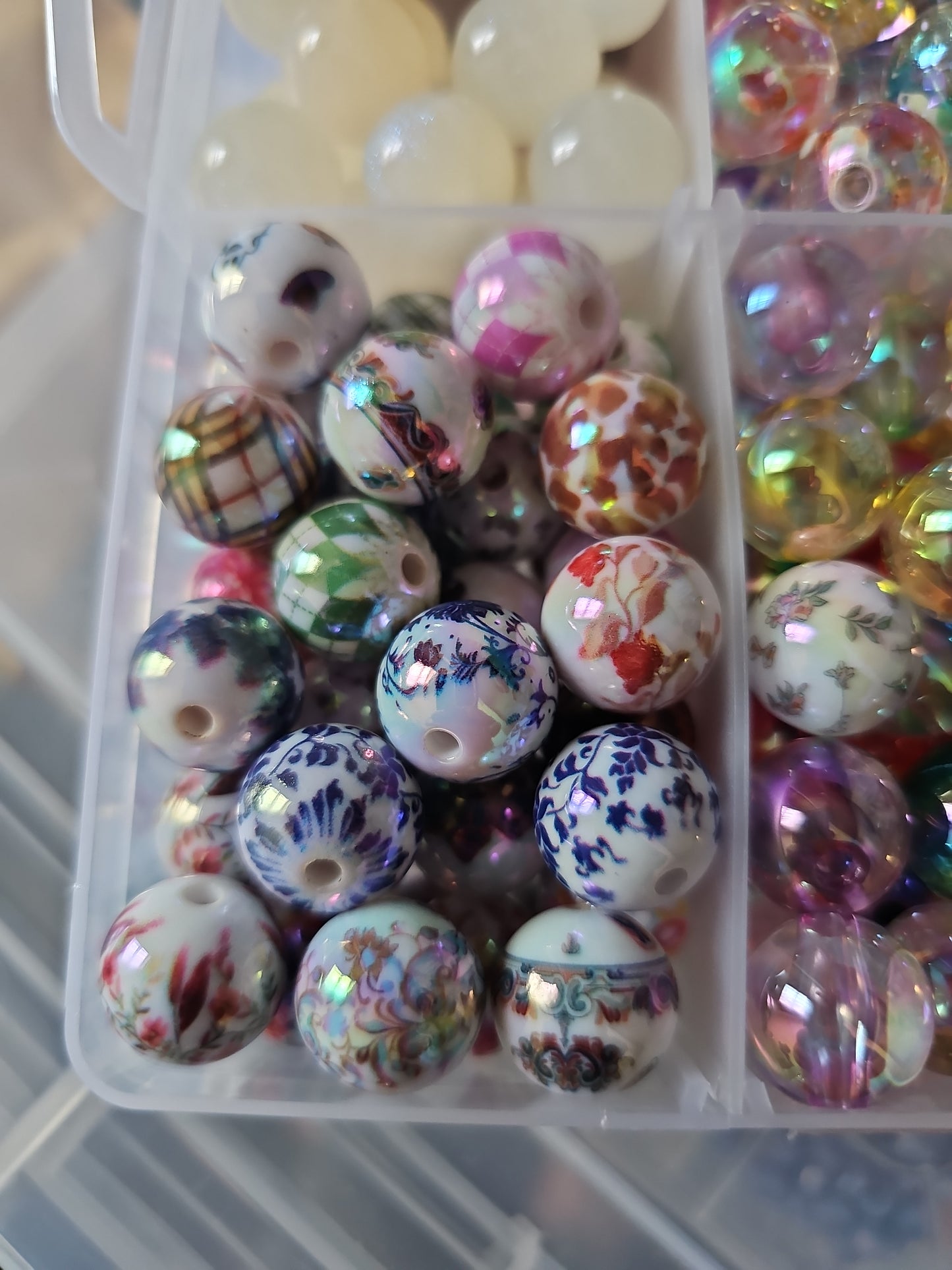 16mm Acrylic Beads