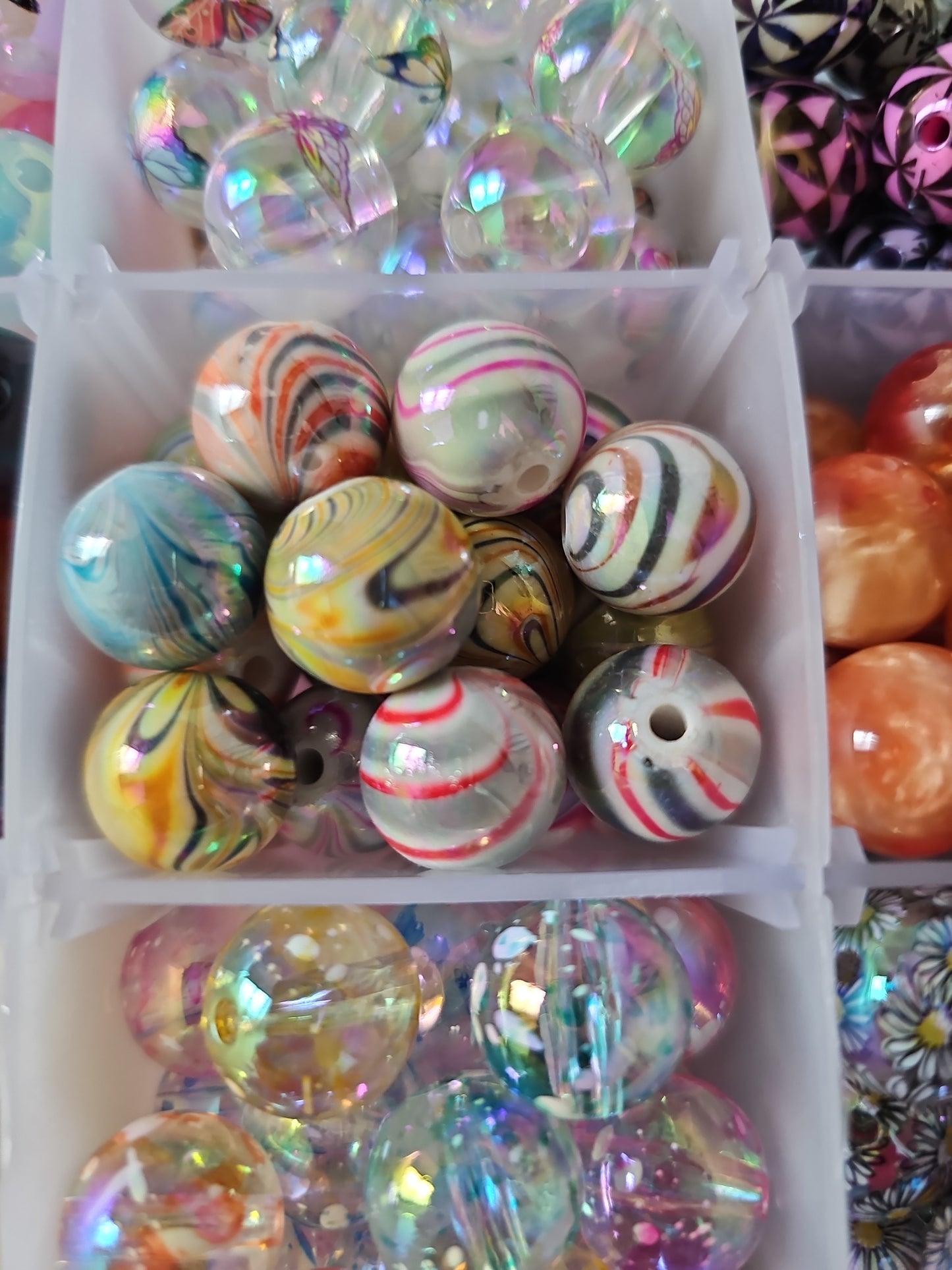 16mm Acrylic Beads