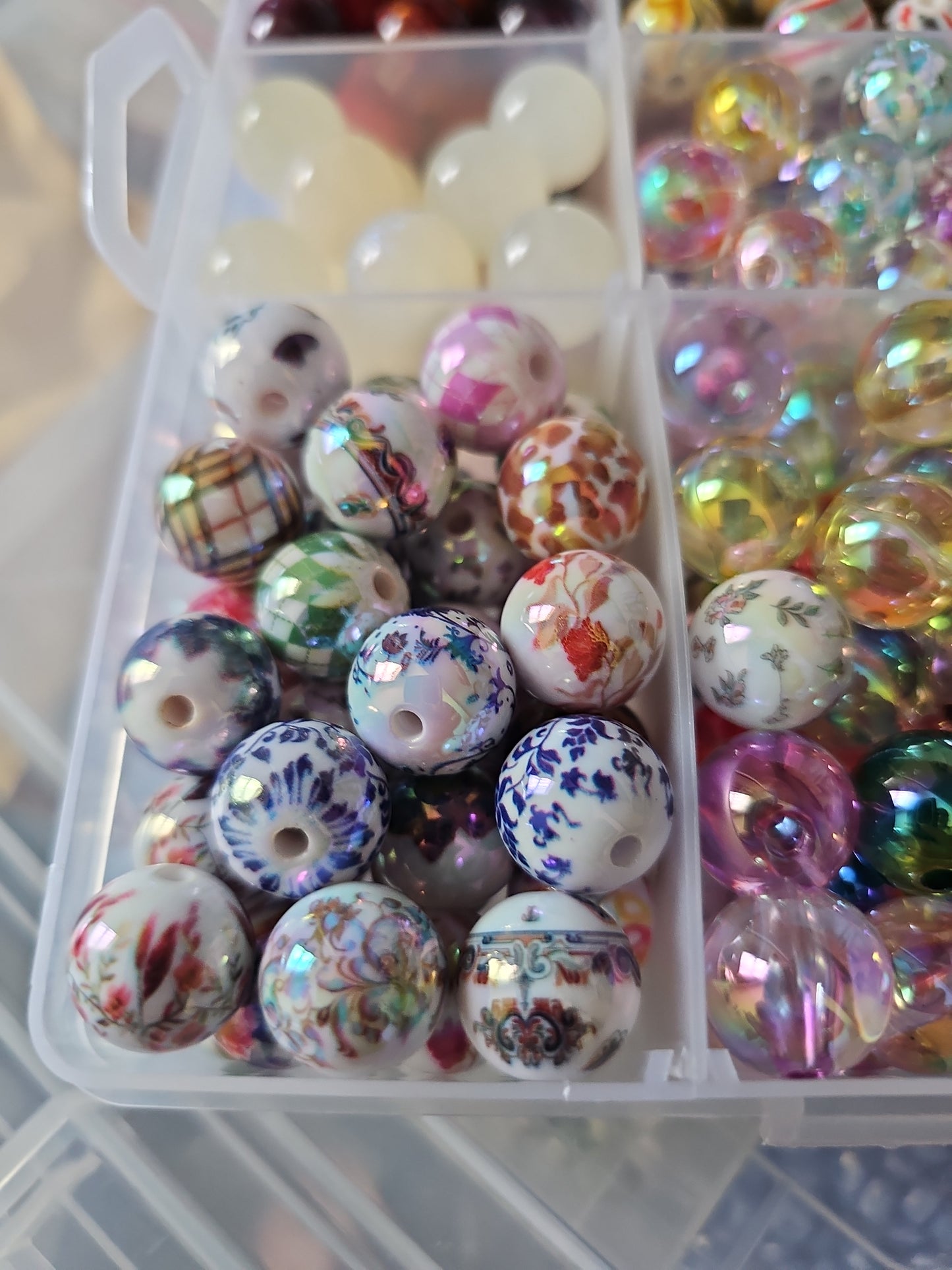 16mm Acrylic Beads